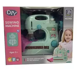 Швейна машинка 7982 B (48/2) на батарейках, шиє, підсвічування, нитки, тканина, сантиметр, інструкція, в коробці Швейна машинка 7982 B (48/2) на батарейках, шиє, підсвічування, нитки, тканина, сантиметр, інструкція, в коробці